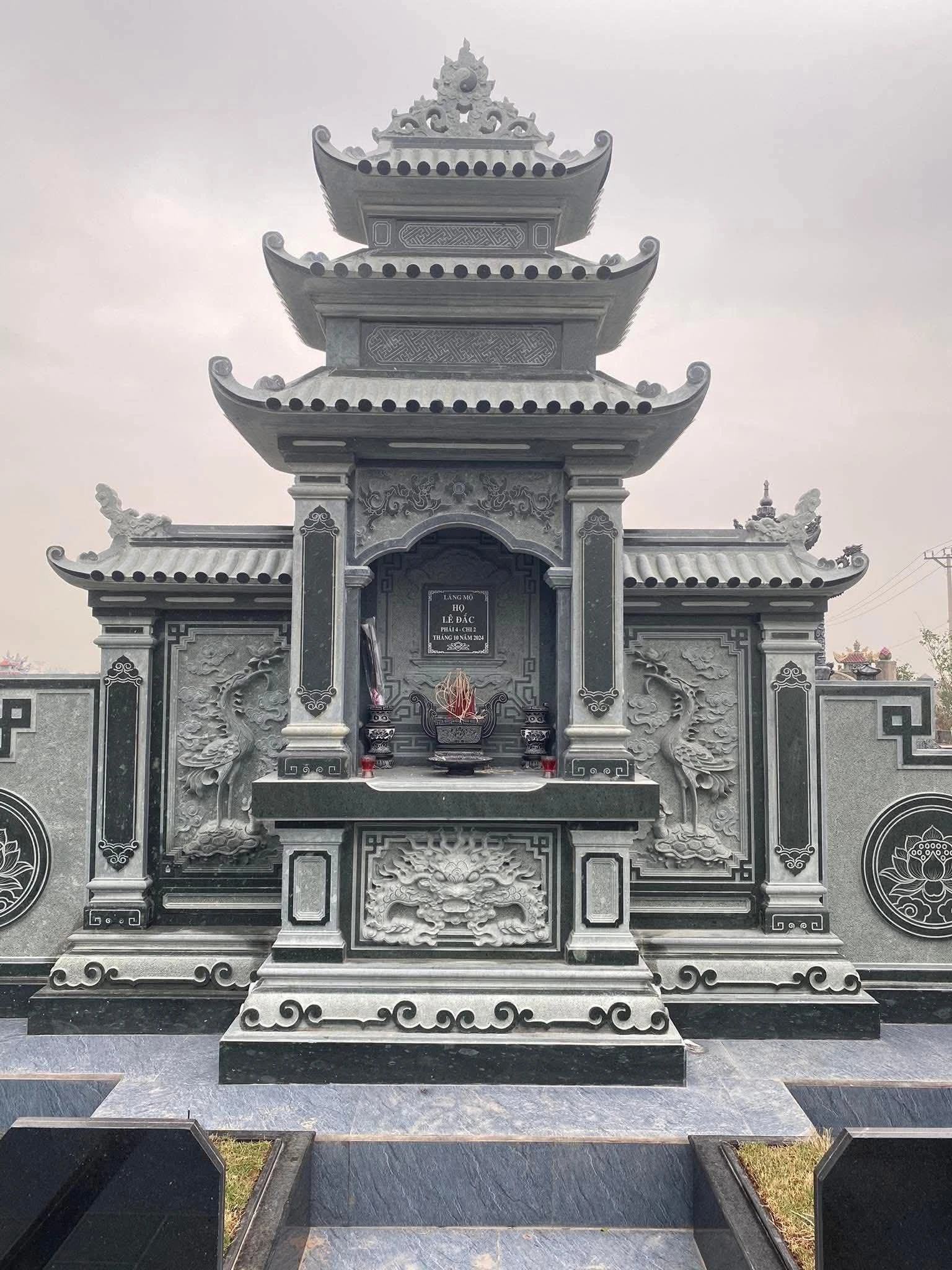 Lăng cánh - LC4
